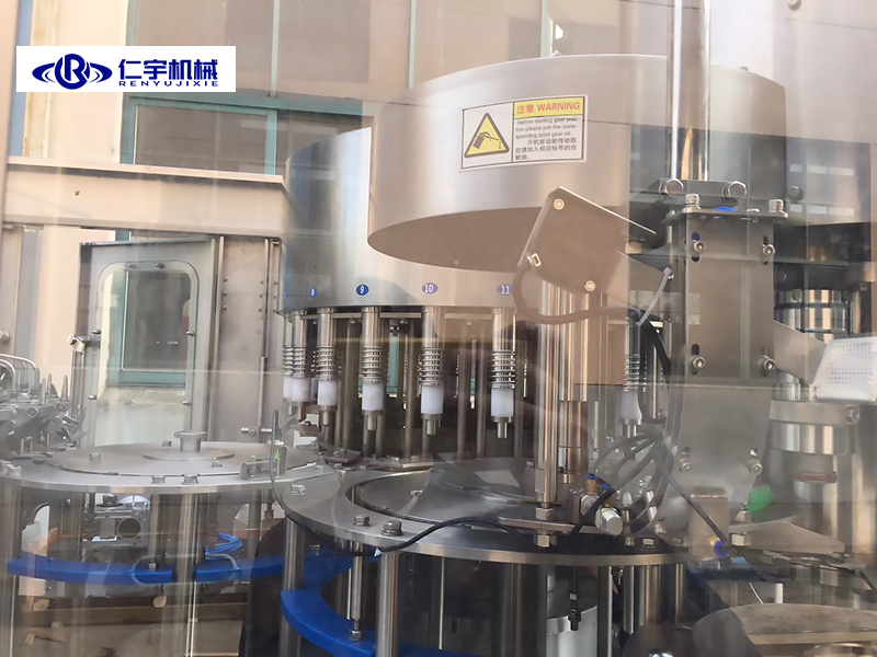 三合一灌装机 三合一灌装机